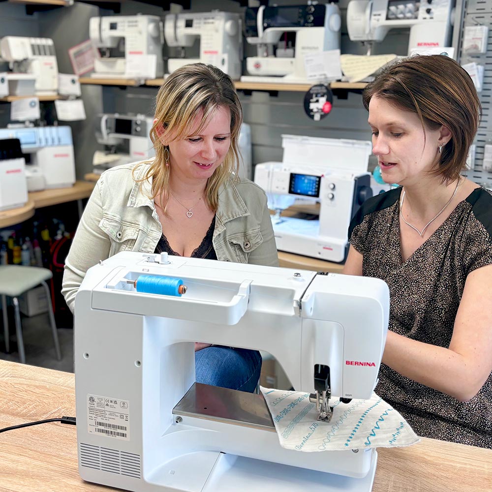 Stecker - Vente machines à coudre, brodeuses et surjeteuses