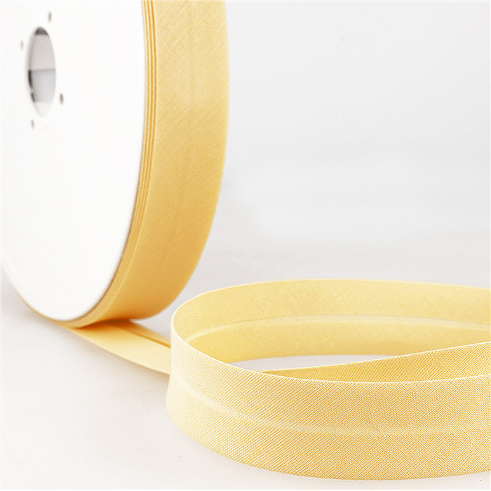 Biais étroit 20mm jaune clair au mètre Biais étroit 20mm jaune clair au mètre