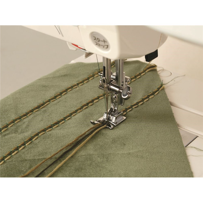 Pied cordonnet, ganseur 3 rainures Pied cordonnet, ganseur 3 rainures