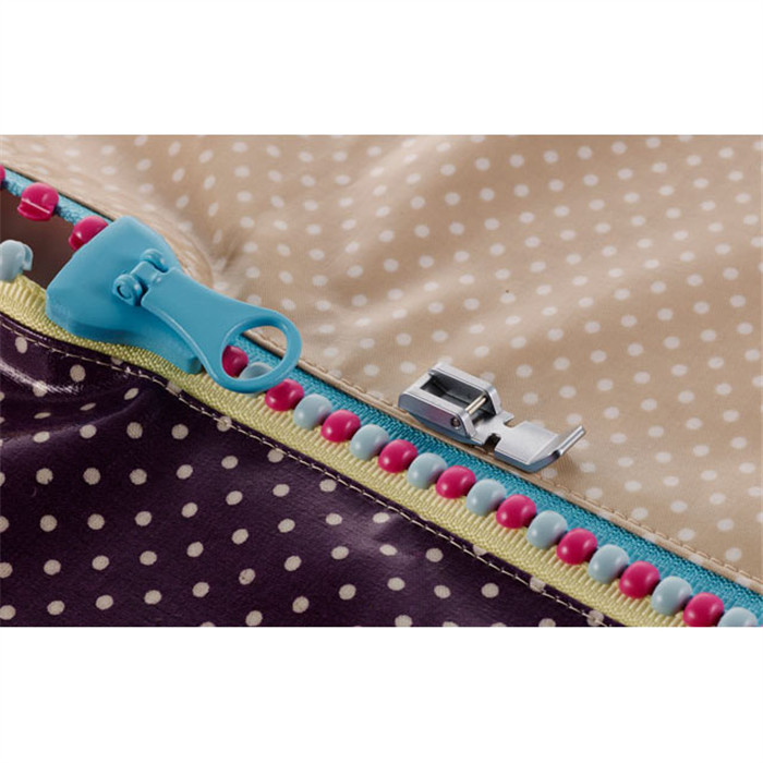 Pied fermeture à glissière métal F079N Pied fermeture à glissière métal F079N