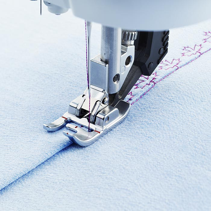 Pied satin, application bord droit IDT Pfaff Pied satin, application bord droit IDT Pfaff